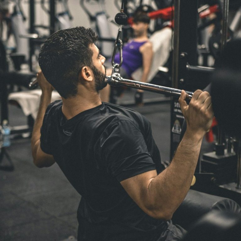 Training Rücken Latzug